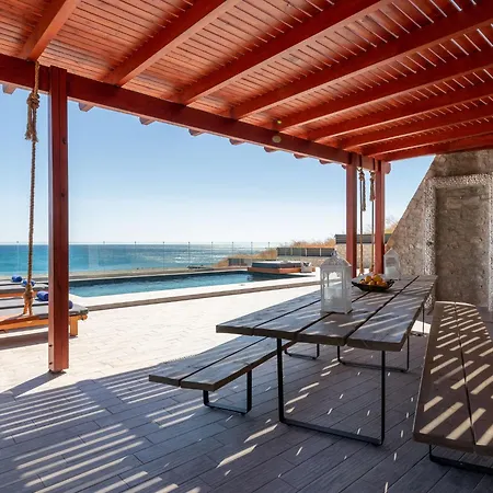 Stunning With Sea View & Private Pool וילה לקניה
